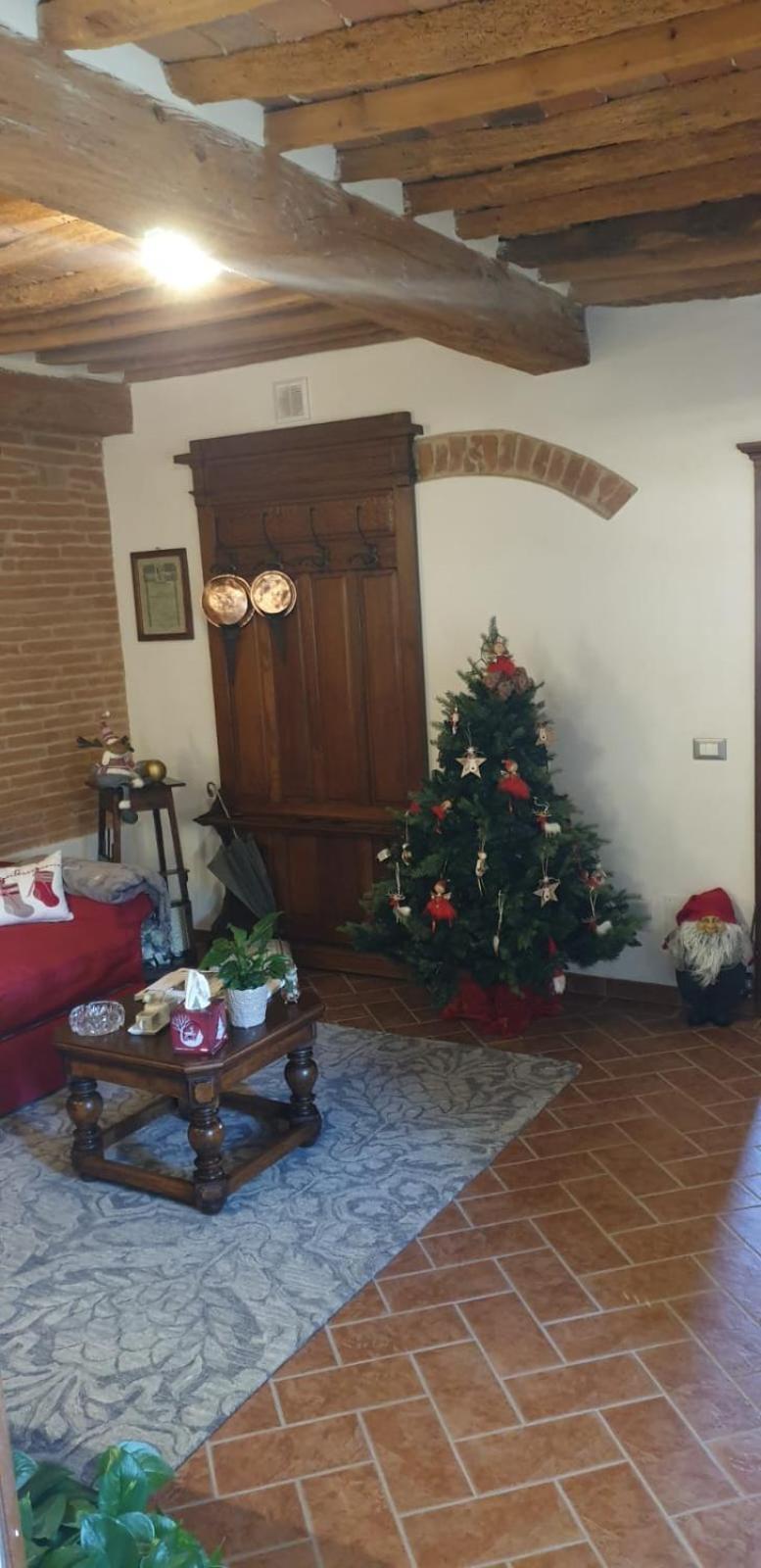 Appartamenti La Rocca Palaia Εξωτερικό φωτογραφία